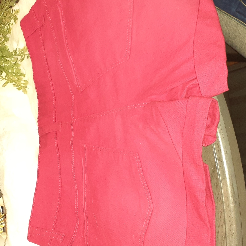Shorts - Picture 5 of 5